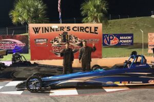 Dobbins and Holloman Face Off in Final